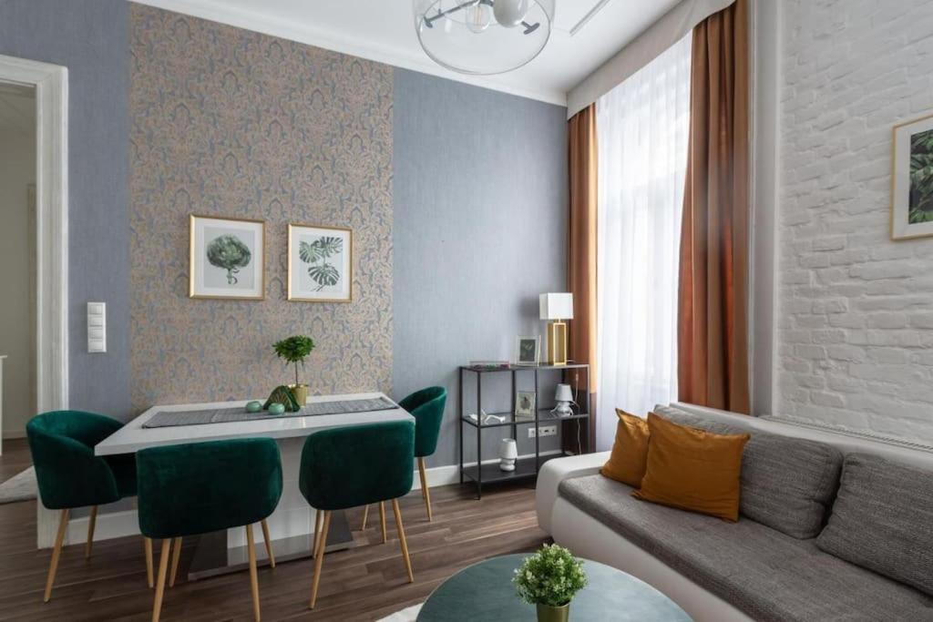 Chic, Captivating Space Near Opera House Budapest Exterior foto
