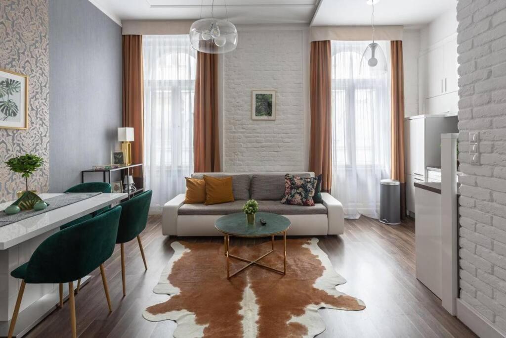 Chic, Captivating Space Near Opera House Budapest Exterior foto